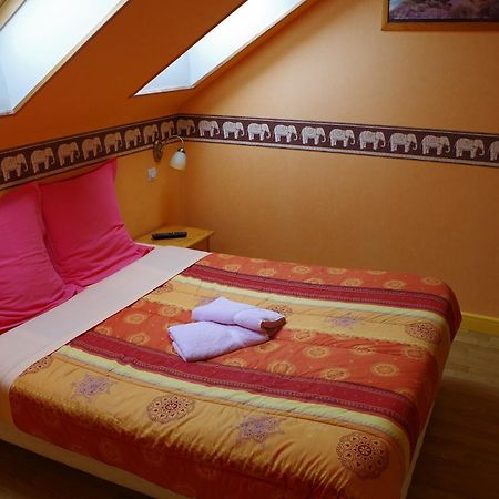 Family Delcour Bed & Breakfast Mailly-Maillet Eksteriør bilde