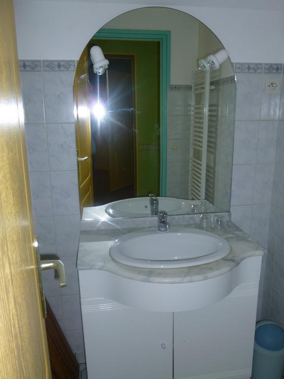 Family Delcour Bed & Breakfast Mailly-Maillet Eksteriør bilde
