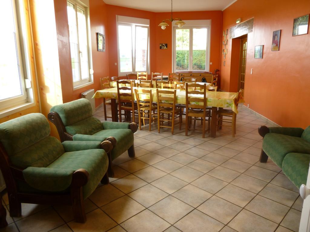 Family Delcour Bed & Breakfast Mailly-Maillet Eksteriør bilde